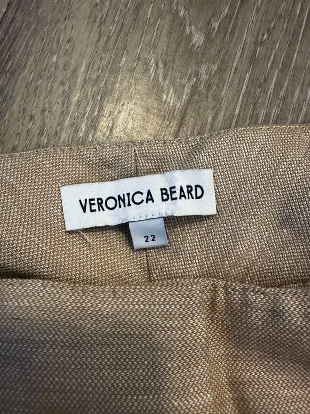 Veronica Beard Linen Crop Pant - Picture 4 of 4